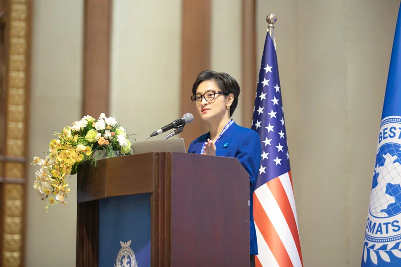 Buoc-ngoat-hoi-nhap-y-te-TS-Group-dua-phuong-phap-INC-Viet-Nam-den-Best-Diplomats-Thailand